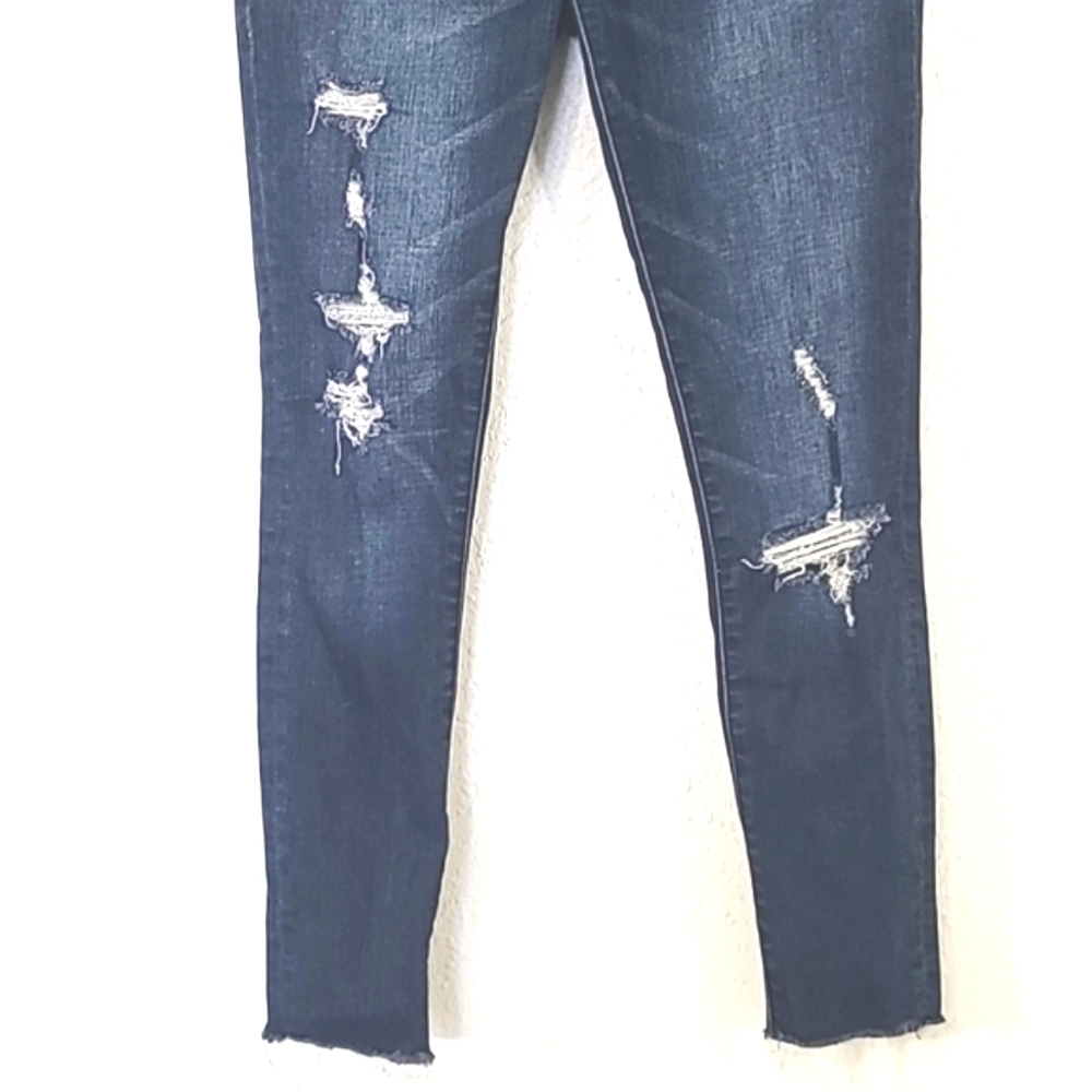 ABERCROMBIE & FITCH Distressed Harper Ankle Jeans, size 24/00 - Picture 3 of 7